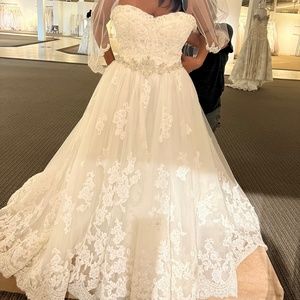 Wedding dress
